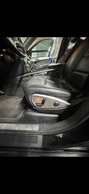 Gebraucht Mercedes ML350 224 PS (164 kW) 2009 Schwarz SUV