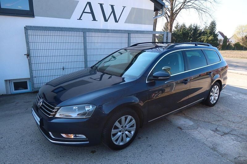 Gebraucht VW Passat 122 PS (89 kW) 2011 Blau Kombi