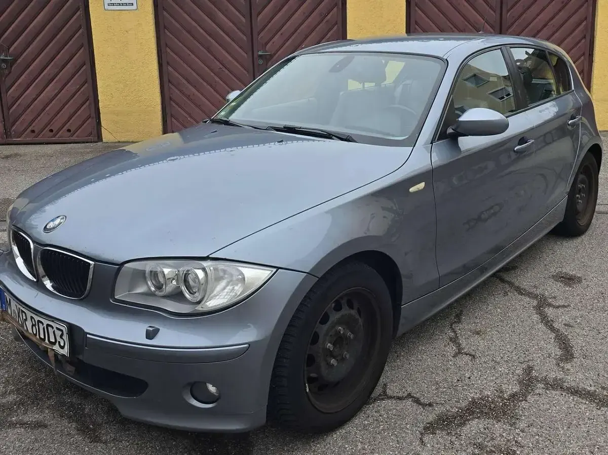 Gebraucht BMW 116 116 PS (85 kW) 2005 Andere farben Kleinwagen