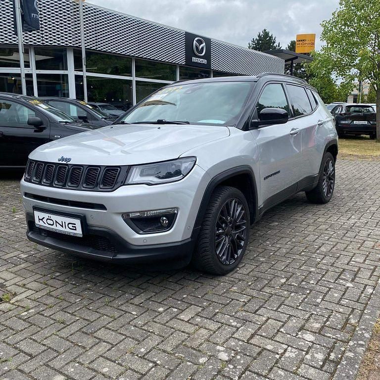 Gebraucht Jeep Compass 180 PS (132 kW) 2021 Schwarz SUV