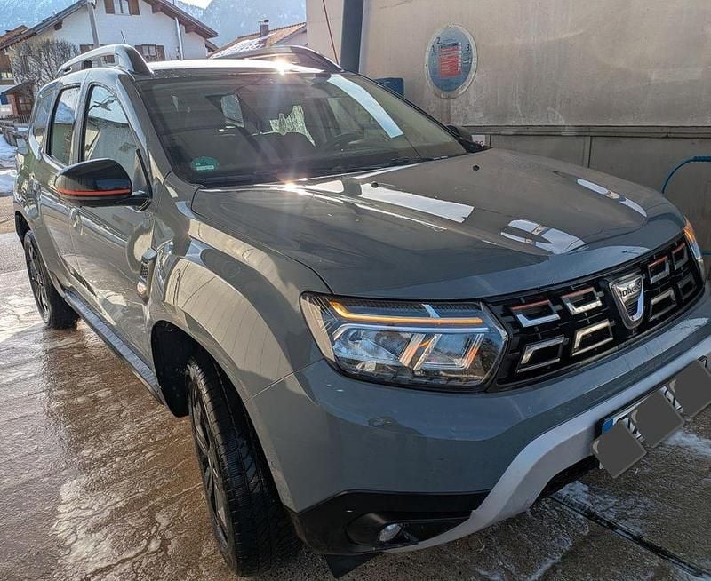 Gebraucht Dacia Duster Extreme 114 PS (83 kW) 2022 Grau SUV