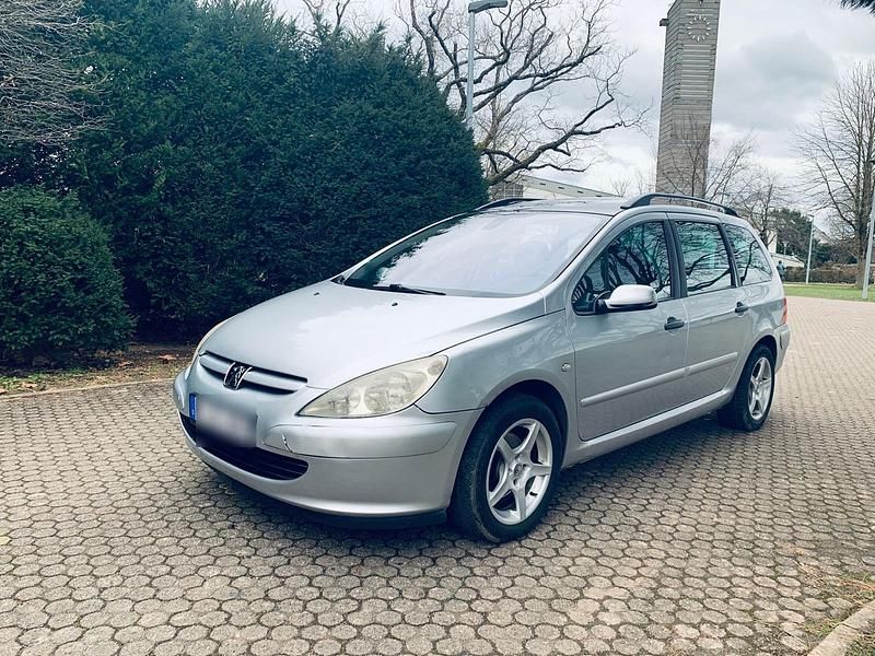 Silber Gebraucht 2002 Peugeot 307 Kombi | 2.300 € (Teuer) - Bild 1/4