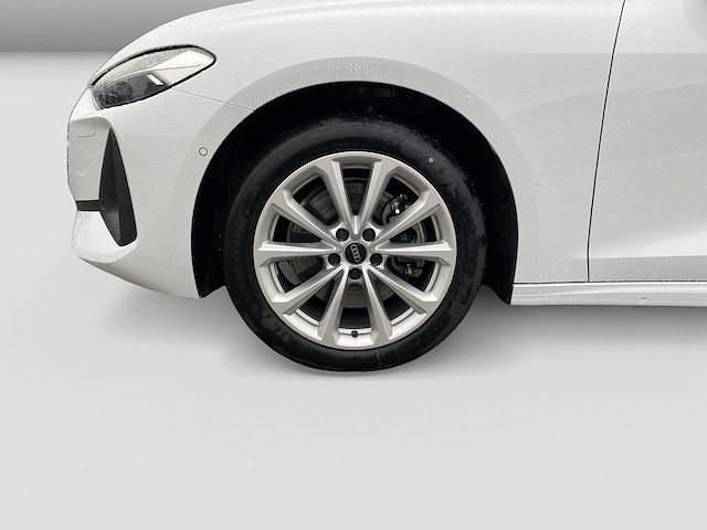 Gebraucht Audi A5 Ambiente 204 PS (150 kW) 2025 Gletscherweiß metallic Kombi