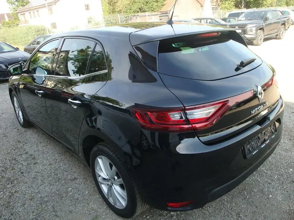 Gebraucht Renault Mégane Experience 110 PS (80 kW) 2019 Schwarz Limousine
