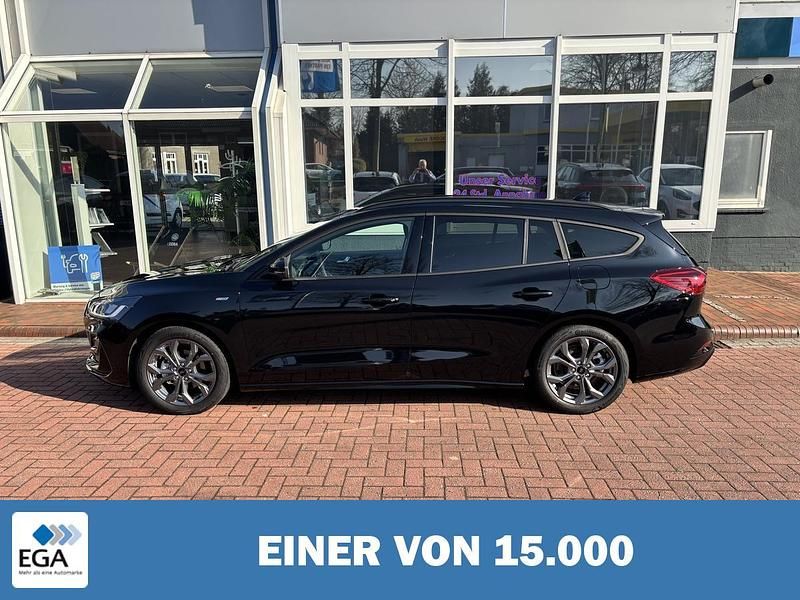 Neu Ford Focus ST-Line X 155 PS (114 kW) 2025 Schwarz metallic