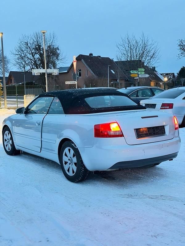 Gebraucht Audi A4 Cabriolet 163 PS (119 kW) 2004 Silber Cabrio
