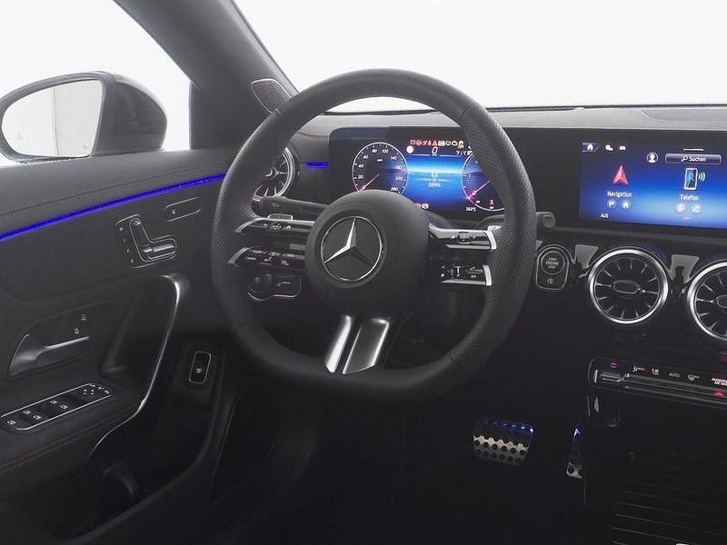 Gebraucht Mercedes CLA220 AMG 190 PS (139 kW) 2024 Weiß Limousine