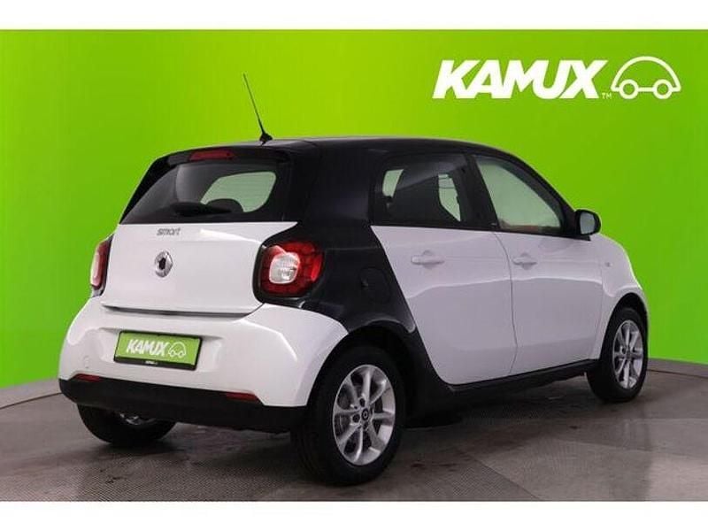Gebraucht Smart ForFour Passion 71 PS (52 kW) 2019 Schwarz Kleinwagen