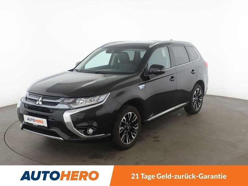 Schwarz Gebraucht 2018 Mitsubishi Outlander P-HEV Plus SUV | 19.450 € (Fairer Preis) - Bild 1/3