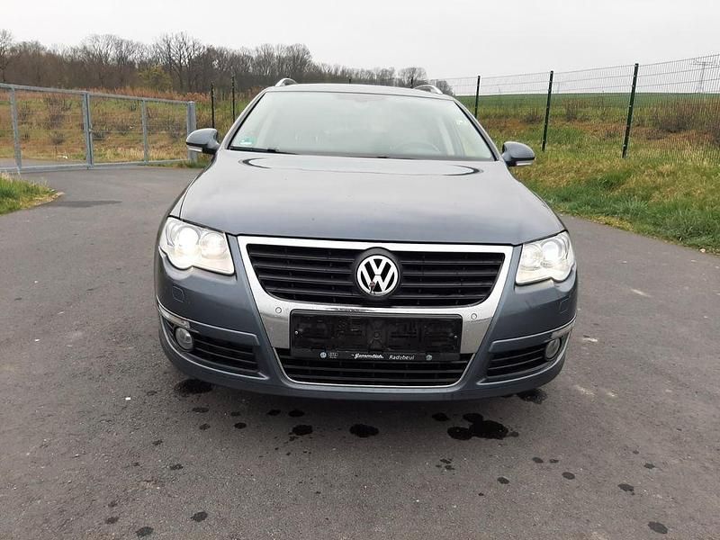 Gebraucht VW Passat Comfortline 122 PS (89 kW) 2009 Grau Kombi