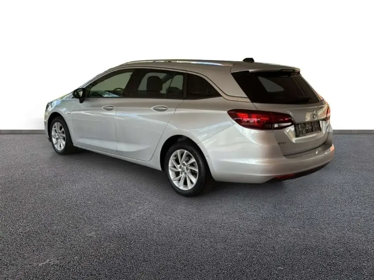 Gebraucht Opel Astra Elegance 131 PS (96 kW) 2022 Silber Kleinwagen