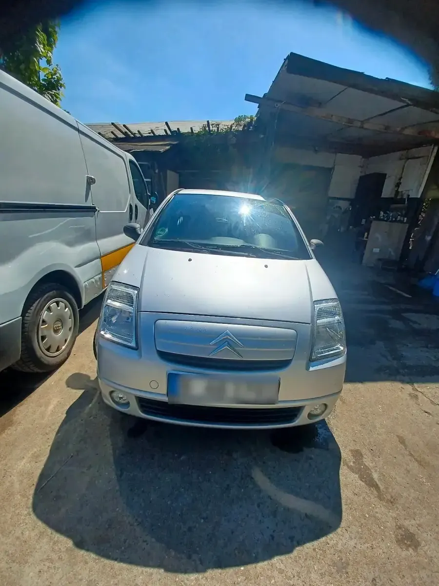 Gebraucht Citroën C2 73 PS (53 kW) 2007 Silber Kleinwagen