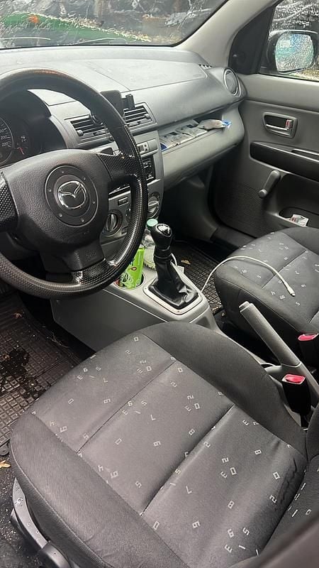 Gebraucht Mazda 2 75 PS (55 kW) 2005 Blau Kleinwagen