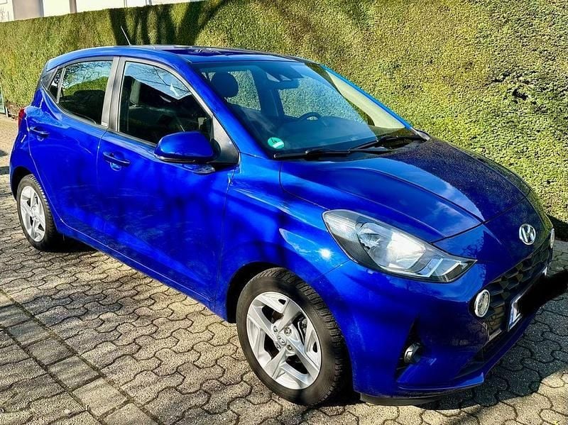 Gebraucht Hyundai i10 Trend 84 PS (61 kW) 2021 Blau Kleinwagen