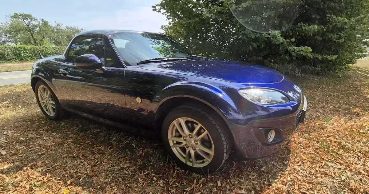 Gebraucht Mazda MX5 126 PS (92 kW) 2010 Tiamatblau metallic Cabrio