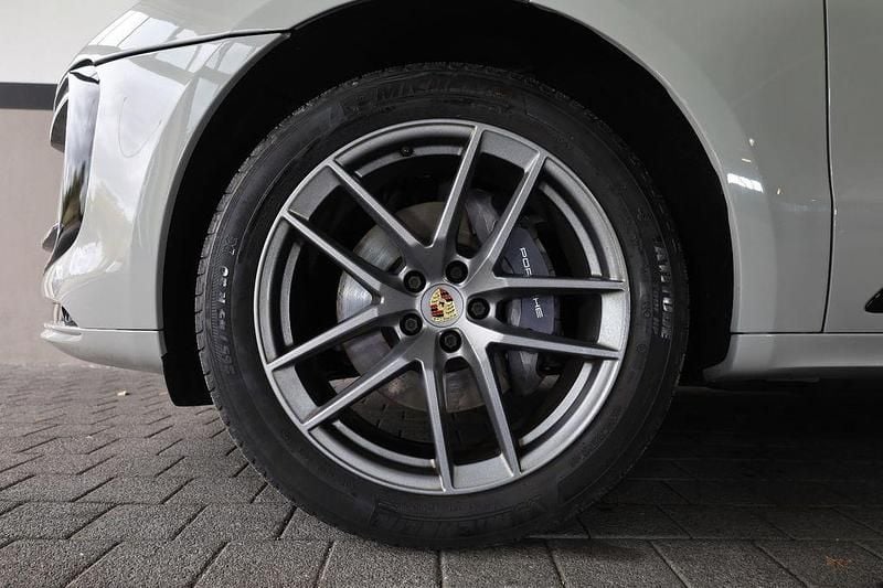 Gebraucht Porsche Macan 252 PS (185 kW) 2022 Grau SUV