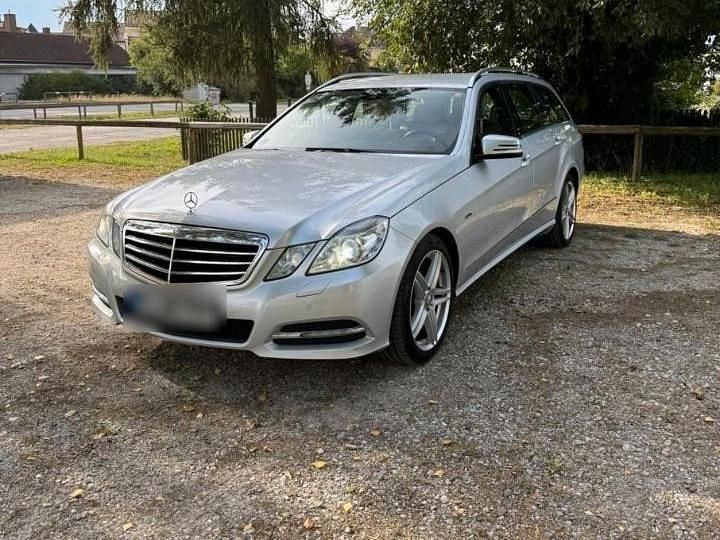 Silber Gebraucht 2010 Mercedes E300 Kombi | 6.800 € (Superpreis) - Bild 1/4