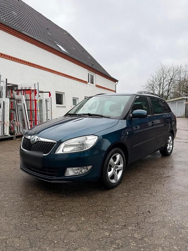 Gebraucht Skoda Fabia 85 PS (62 kW) 2012 Andere farben Kombi