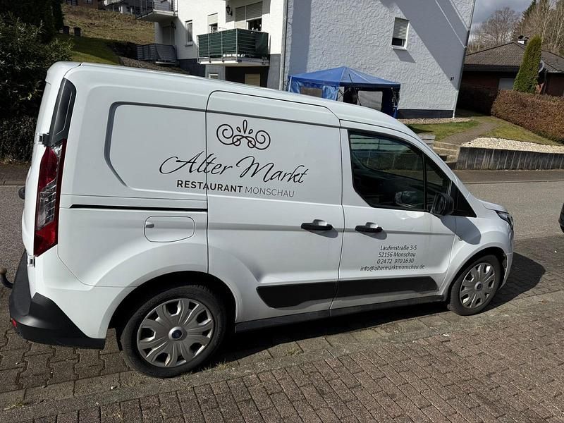 Gebraucht Ford Transit Connect 101 PS (74 kW) 2022 Weiß Van / Kleinbus