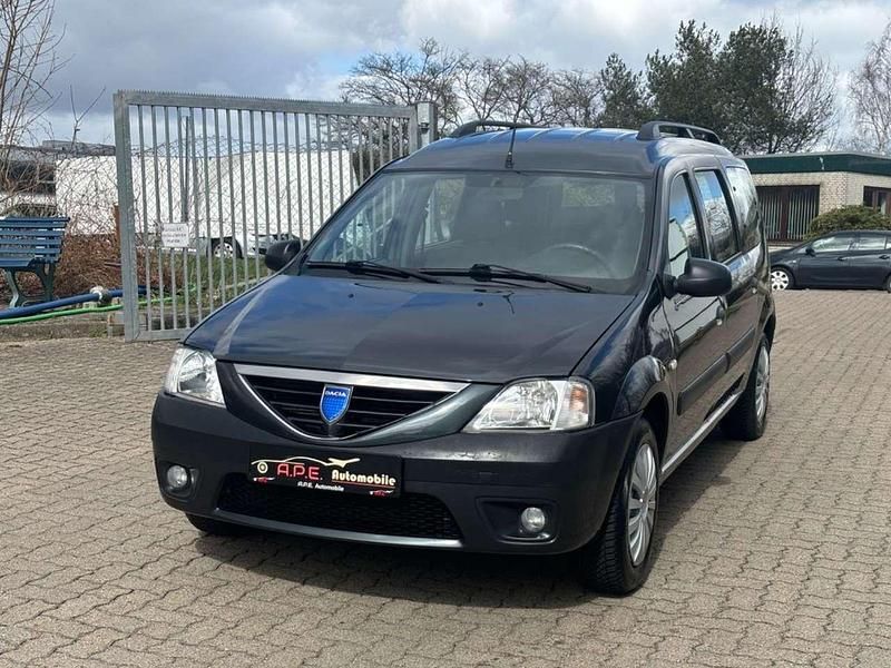 Gebraucht Dacia Logan Lauréate 105 PS (77 kW) 2008 Grau Kombi