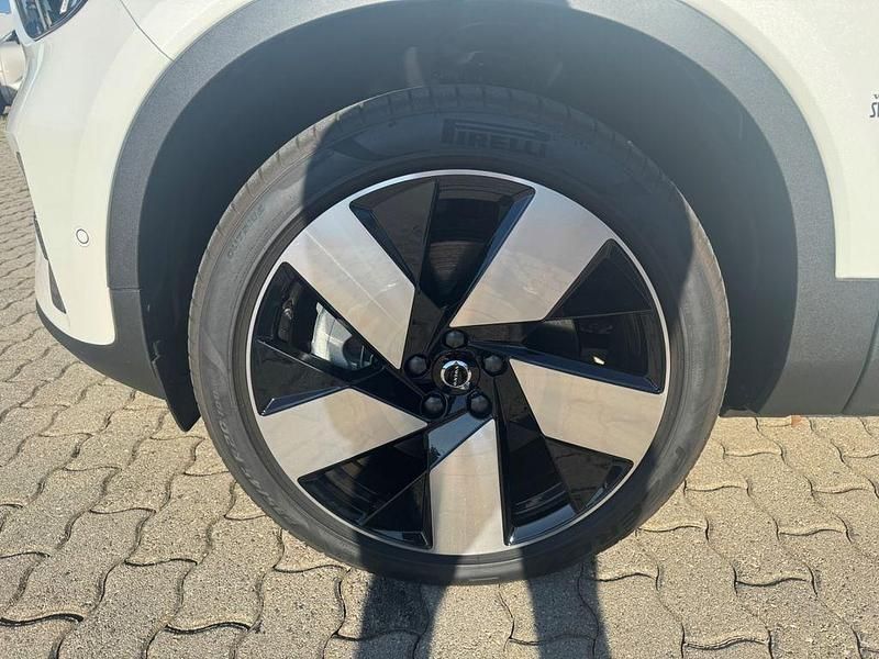 Gebraucht Volvo EX40 Plus 300 kW (408 PS) 2025 Weiß SUV