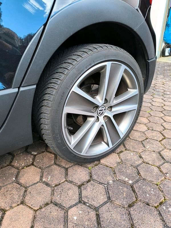 Gebraucht VW Polo Cross 105 PS (77 kW) 2011 Schwarz Kleinwagen