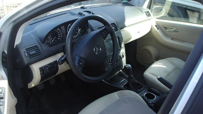Gebraucht Mercedes A170 Elegance 116 PS (85 kW) 2005 Silber Limousine