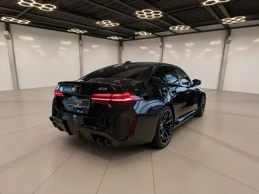 Gebraucht BMW M5 Basis 585 PS (430 kW) 2025 Schwarz Limousine