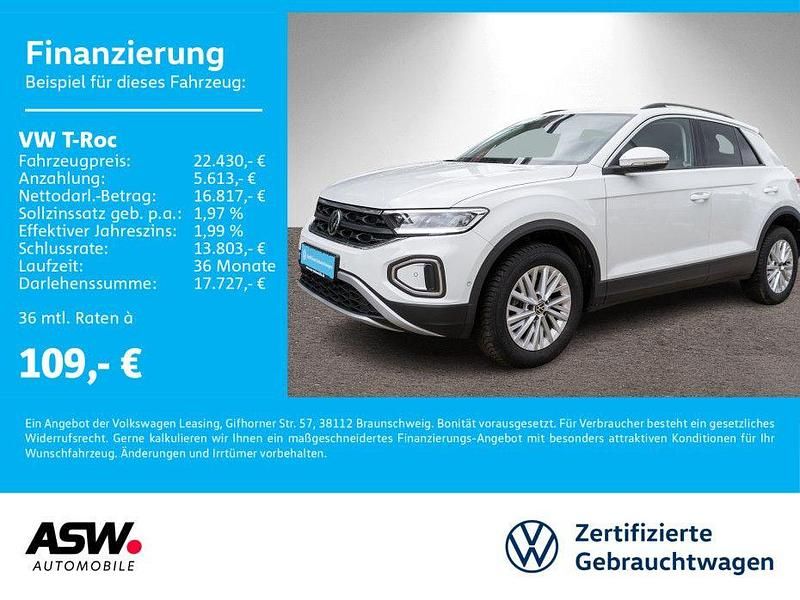 Pure white Gebraucht 2024 VW T-Roc Life SUV | 22.430 € (Guter Preis) - Bild 1/4