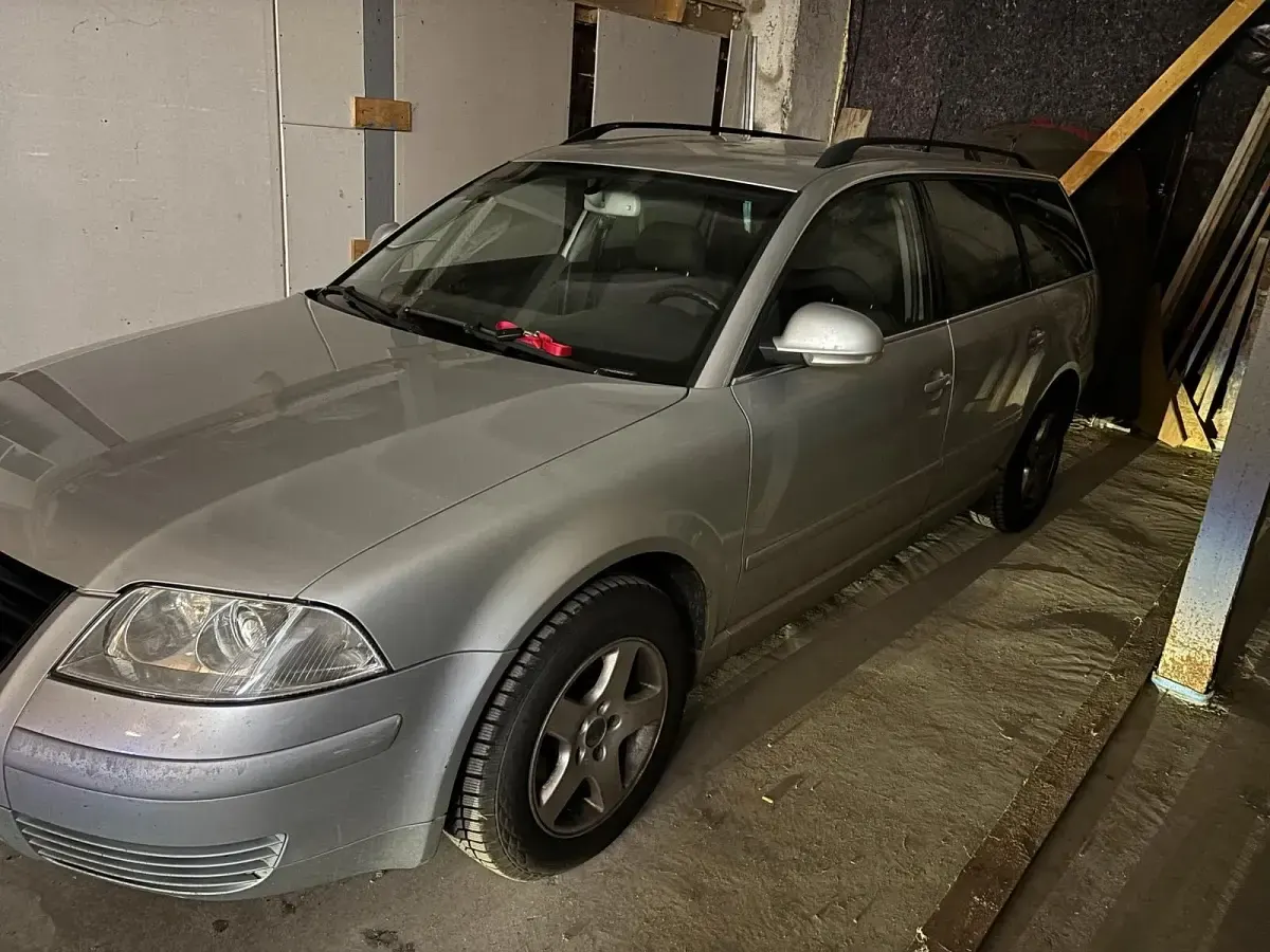 Gebraucht VW Passat 131 PS (96 kW) 2004 Silber Kombi