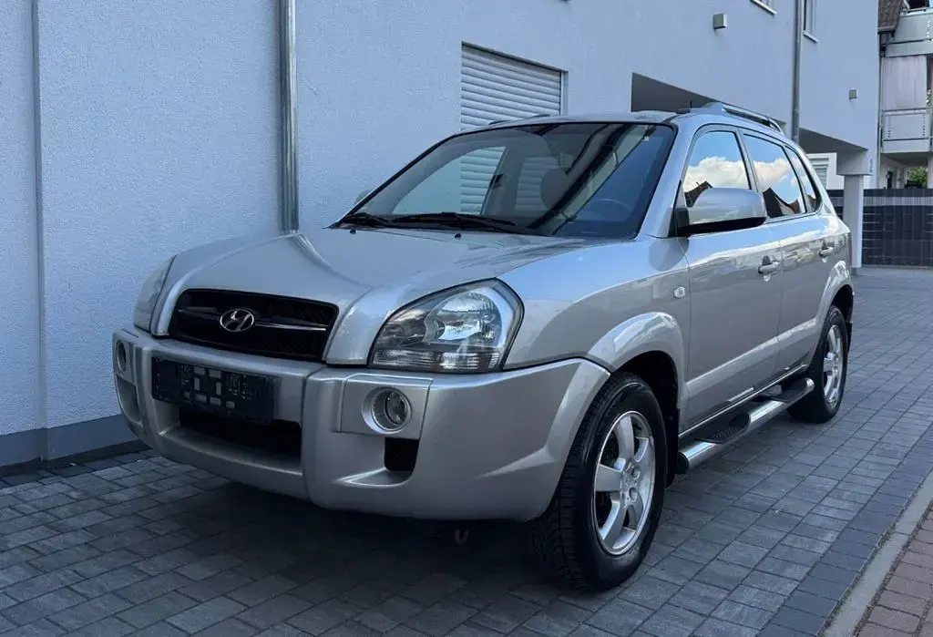 Gebraucht Hyundai Tucson GLS 140 PS (102 kW) 2007 Silber SUV