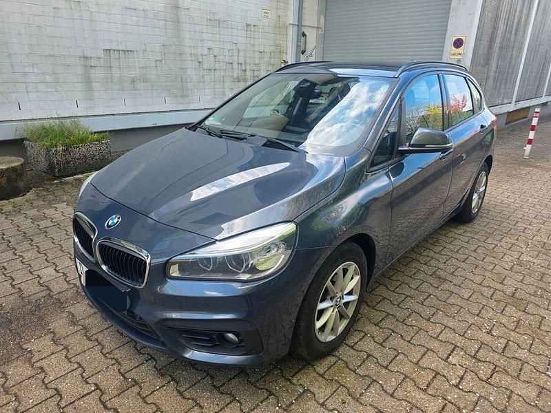 Gebraucht BMW 218 150 PS (110 kW) 2015 Grau Van / Kleinbus