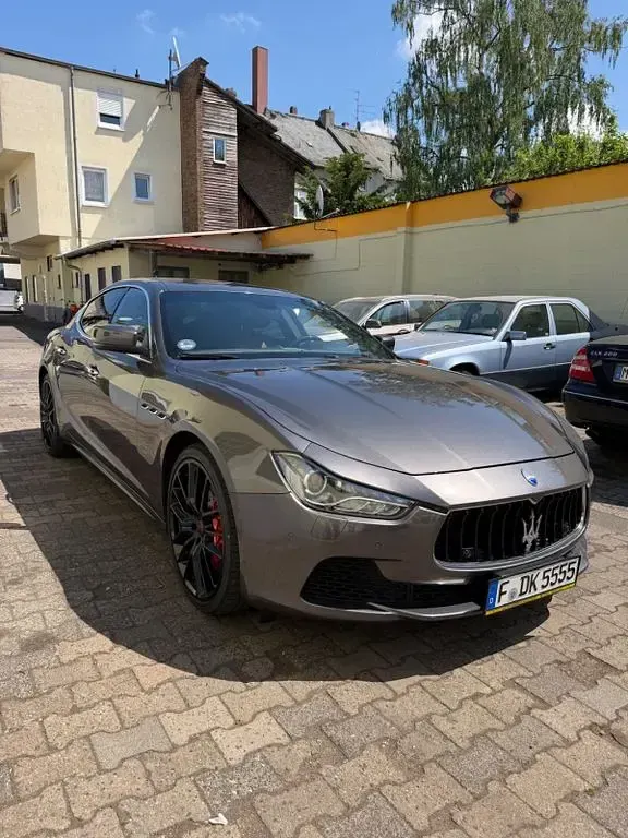 Gebraucht Maserati Ghibli 409 PS (300 kW) 2015 Grau Limousine