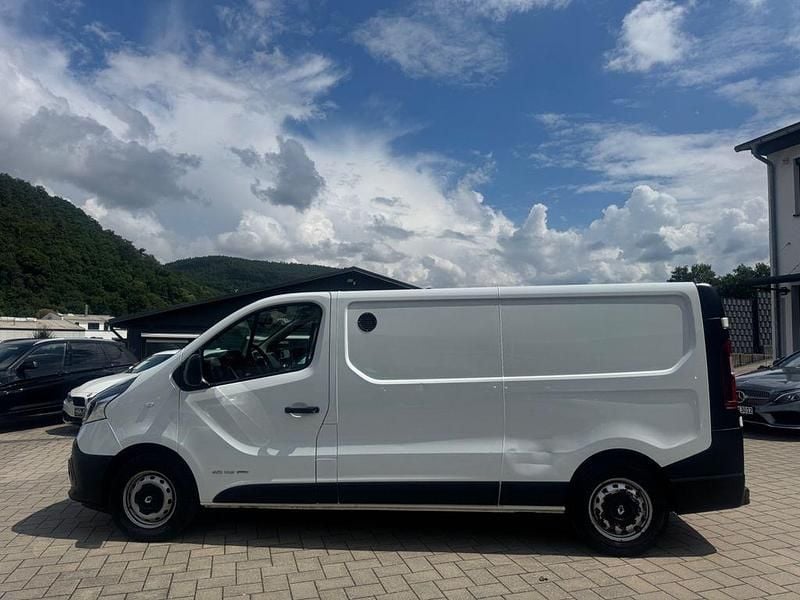 Gebraucht Renault Trafic 145 PS (106 kW) 2018 Weiß Van / Kleinbus