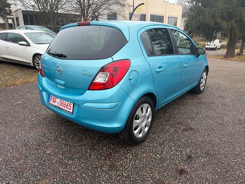 Gebraucht Opel Corsa Edition 69 PS (50 kW) 2010 Blau Kleinwagen