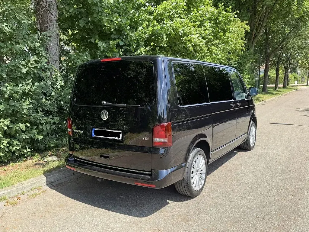 Gebraucht VW Multivan Highline 179 PS (131 kW) 2012 Schwarz Van / Kleinbus