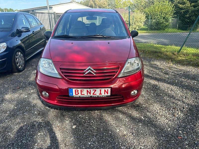 Rot Gebraucht 2004 Citroën C3 Kleinwagen | 1.850 € (Fairer Preis) - Bild 1/4
