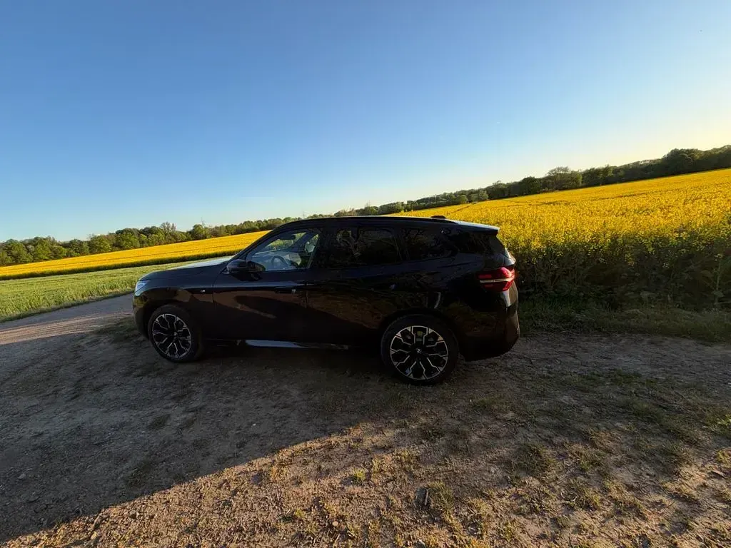 Używany BMW X3 Performance 197 KM (144 kW) 2025 Czarny SUV