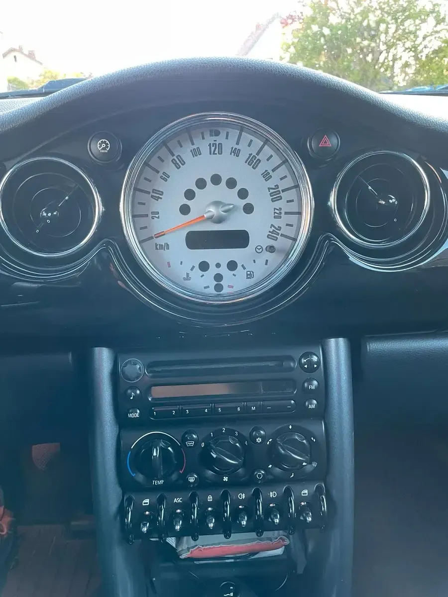Usata Mini Cooper 90 CV (66 kW) 2005 Nero Utilitaria