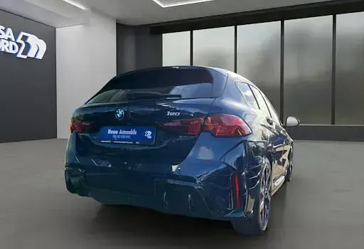 Używany BMW 120 Performance 170 KM (125 kW) 2025 Niebieski Hatchback