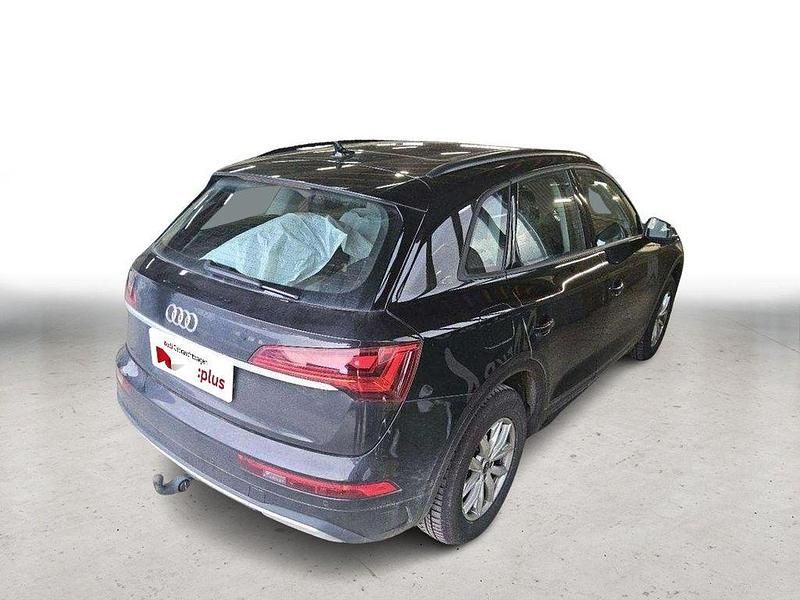 Second-hand Audi Q5 Ambiente 299 CP (219 kW) 2022 Negru SUV