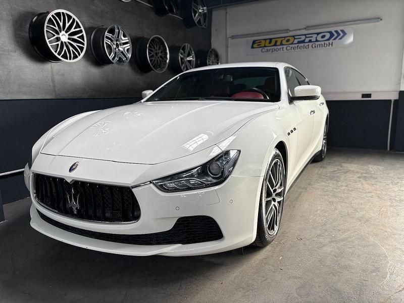 Gebraucht Maserati Ghibli 409 PS (300 kW) 2015 Weiß Limousine