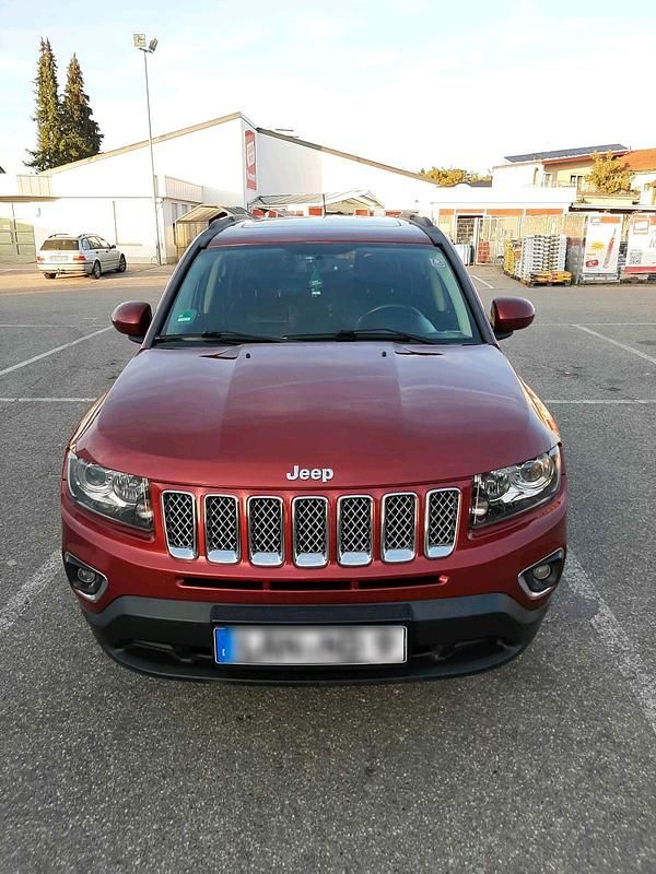 Rot Gebraucht 2013 Jeep Compass SUV | 7.800 € - Bild 1/4