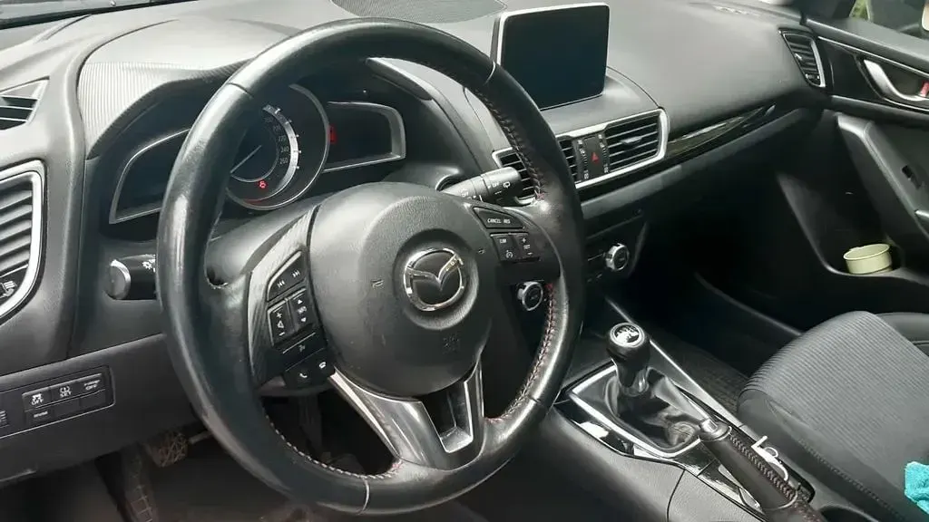 Gebraucht Mazda 3 Nakama 105 PS (77 kW) 2016 Blau Limousine