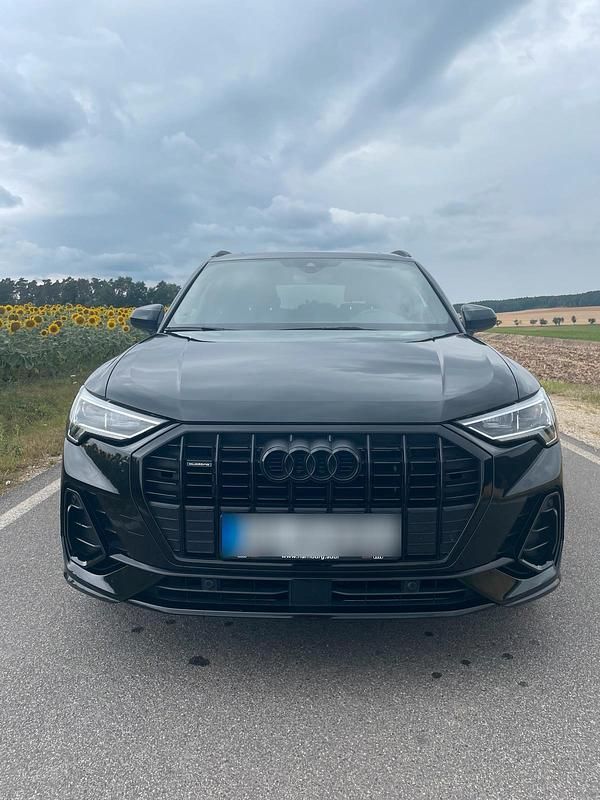 Gebraucht Audi Q3 S-Line 190 PS (139 kW) 2020 Schwarz SUV