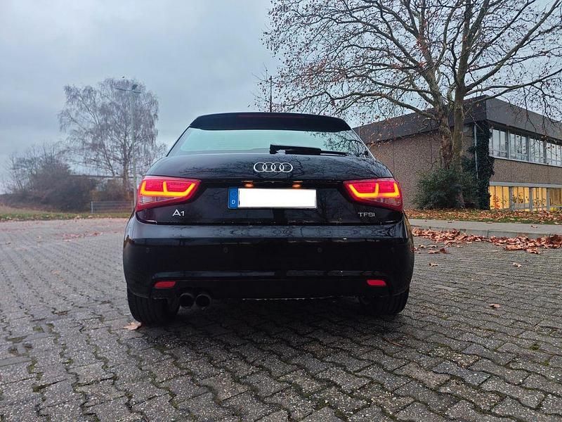 Gebraucht Audi A1 Ambition 122 PS (89 kW) 2010 Schwarz Kleinwagen