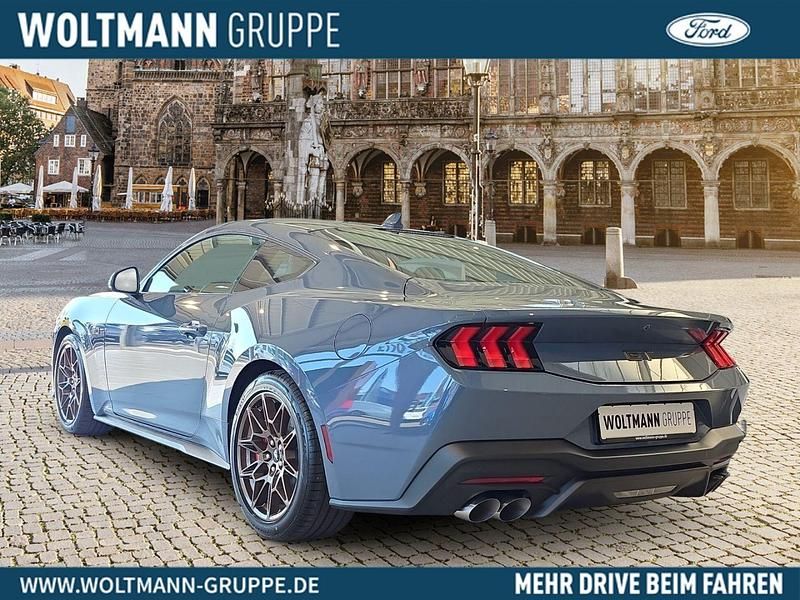 Neu Ford Mustang Fastback 446 PS (328 kW) 2025 Vapor blue/whisper blue Coupé