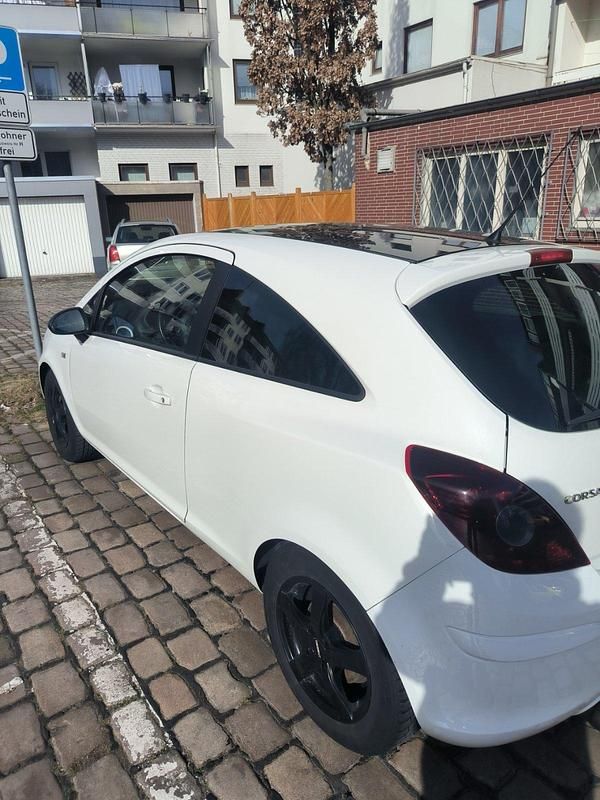 Gebraucht Opel Corsa OPC 100 PS (73 kW) 2013 Weiß Kleinwagen