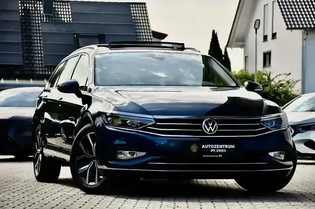 Gebraucht VW Passat Elegance 200 PS (147 kW) 2021 Blau Kombi