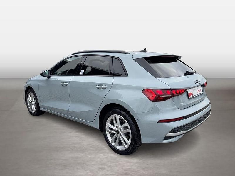 Gebraucht Audi A3 Ambiente 116 PS (85 kW) 2025 Pfeilgrau perleffekt Limousine